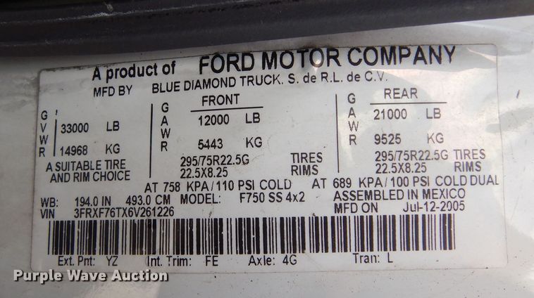 image for item DK3438 2006 Ford F750 Super Duty  bucket truck