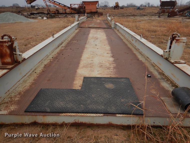 image for item DL0697 (2) piece scale