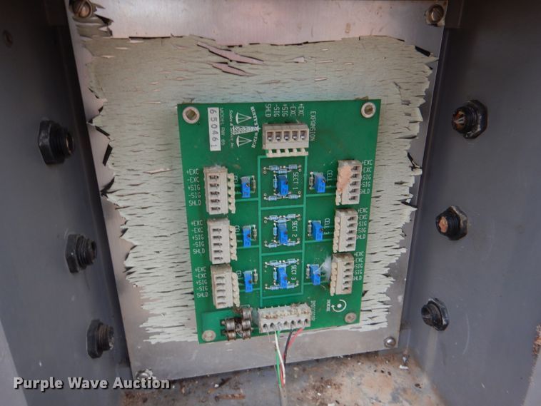 image for item DL0697 (2) piece scale