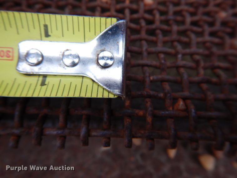 image for item DL0698 (2) screens