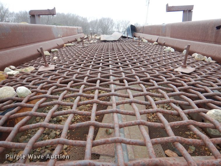 image for item DL0698 (2) screens