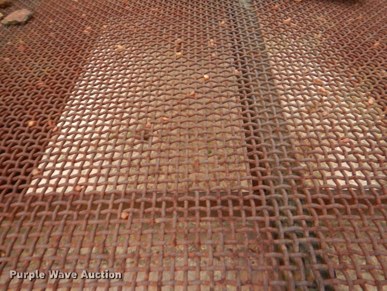 image for item DL0698 (2) screens