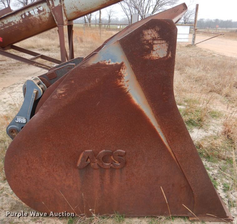 image for item DL0702 ACS JD824J  bucket