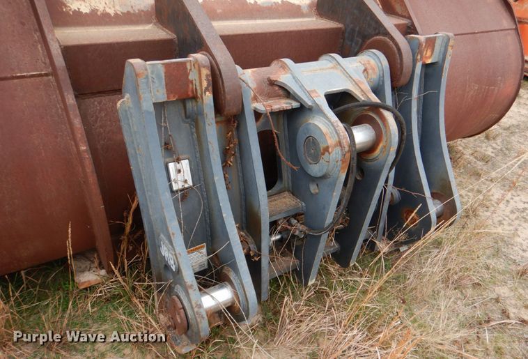 image for item DL0702 ACS JD824J  bucket