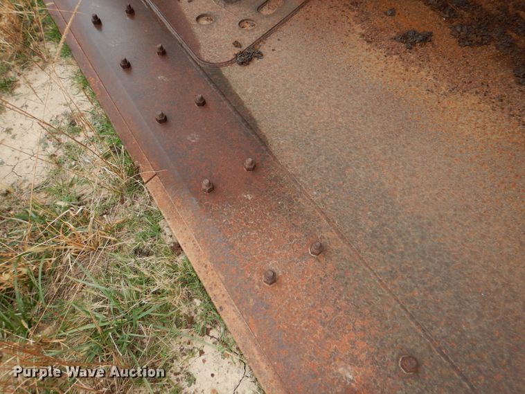 image for item DL0702 ACS JD824J  bucket