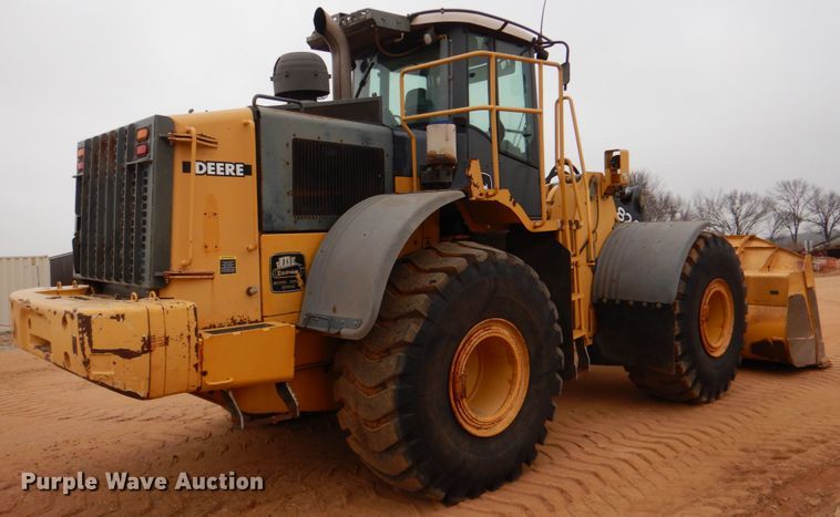 image for item DL0705 2006 John Deere 824J  wheel loader