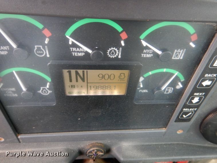 image for item DL0705 2006 John Deere 824J  wheel loader