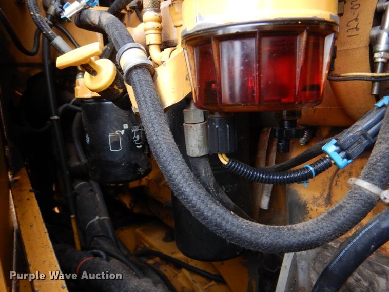 image for item DL0705 2006 John Deere 824J  wheel loader