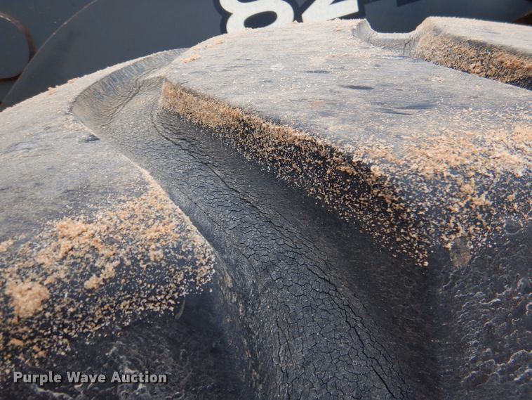 image for item DL0705 2006 John Deere 824J  wheel loader