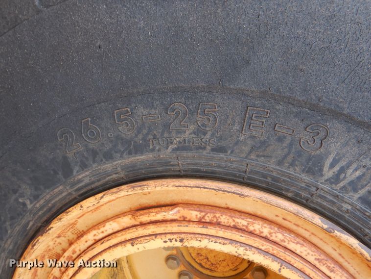 image for item DL0705 2006 John Deere 824J  wheel loader