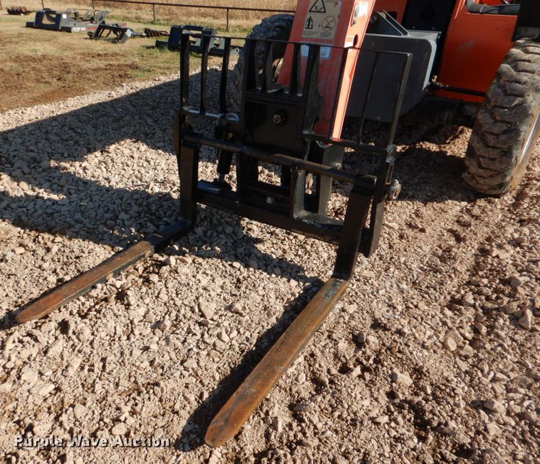 image for item DL0706 2007 JLG G9-43A  telehandler