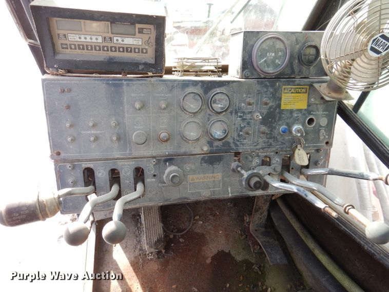 image for item DL5890 1989 Link Belt HTC-850  crane