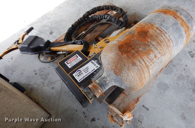 image for item DL5896 Curb Roller CR1059 curb roller