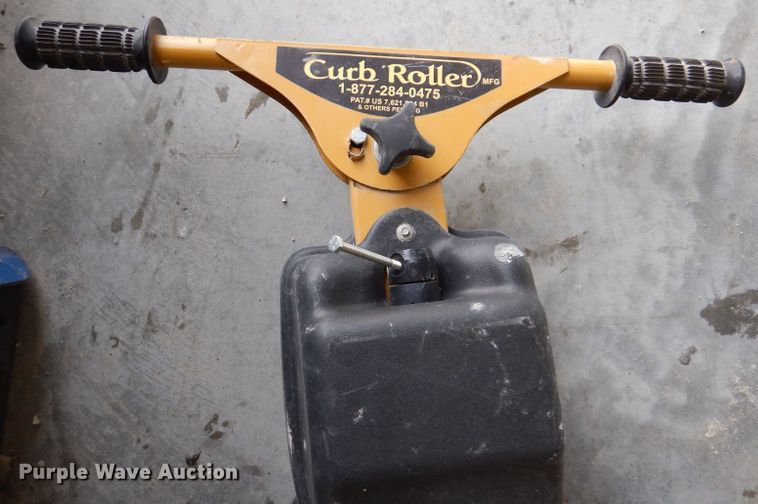 image for item DL5896 Curb Roller CR1059 curb roller