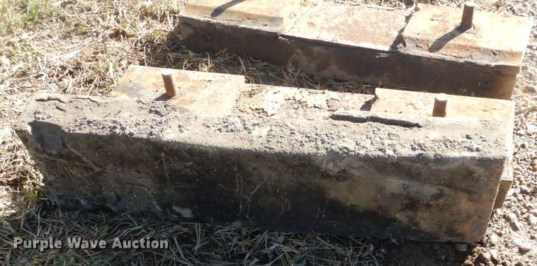 image for item DL6336 24" W rubber track pads