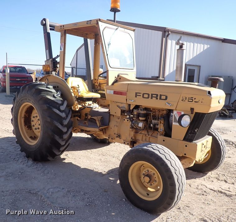 image for item DN2402 Ford 250C  tractor