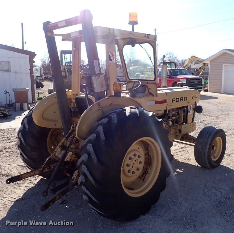 image for item DN2402 Ford 250C  tractor