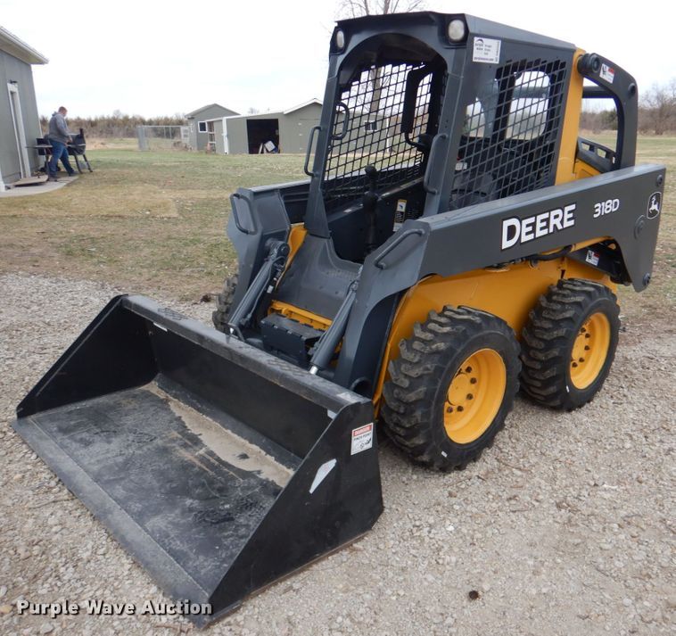 image for item DN2552 2010 John Deere 318D  skid steer loader