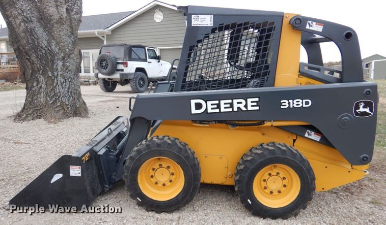image for item DN2552 2010 John Deere 318D  skid steer loader