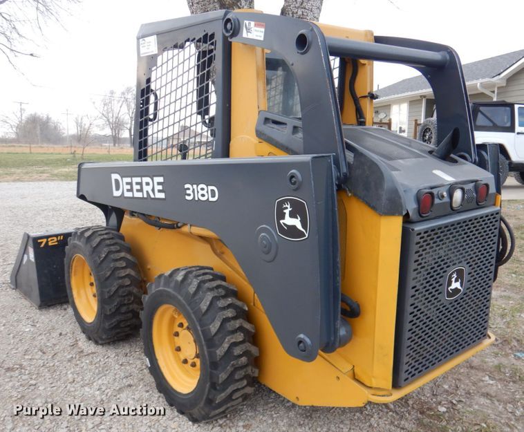 image for item DN2552 2010 John Deere 318D  skid steer loader