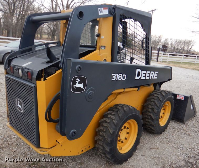 image for item DN2552 2010 John Deere 318D  skid steer loader