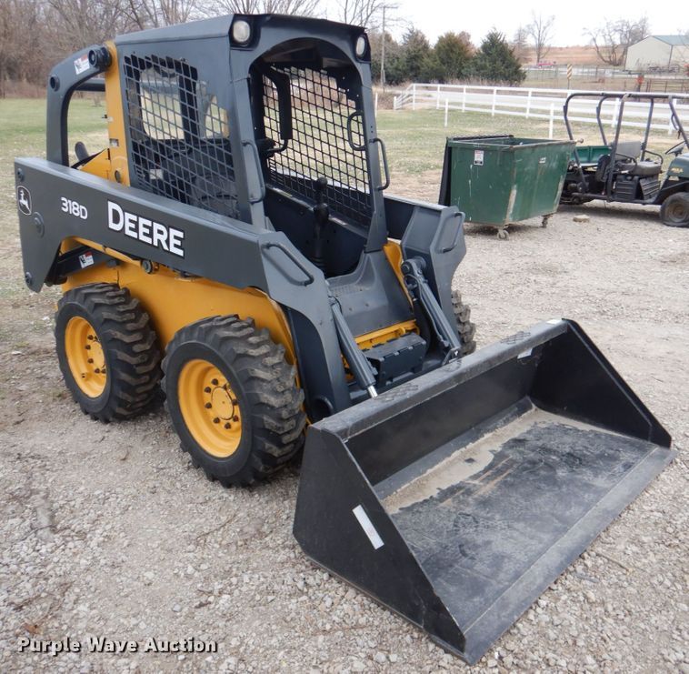 image for item DN2552 2010 John Deere 318D  skid steer loader