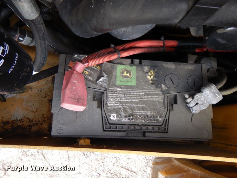 image for item DN2552 2010 John Deere 318D  skid steer loader