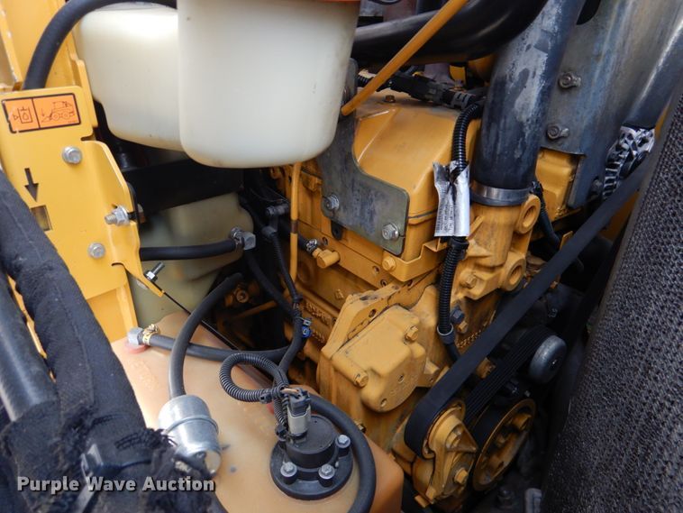 image for item DN2552 2010 John Deere 318D  skid steer loader