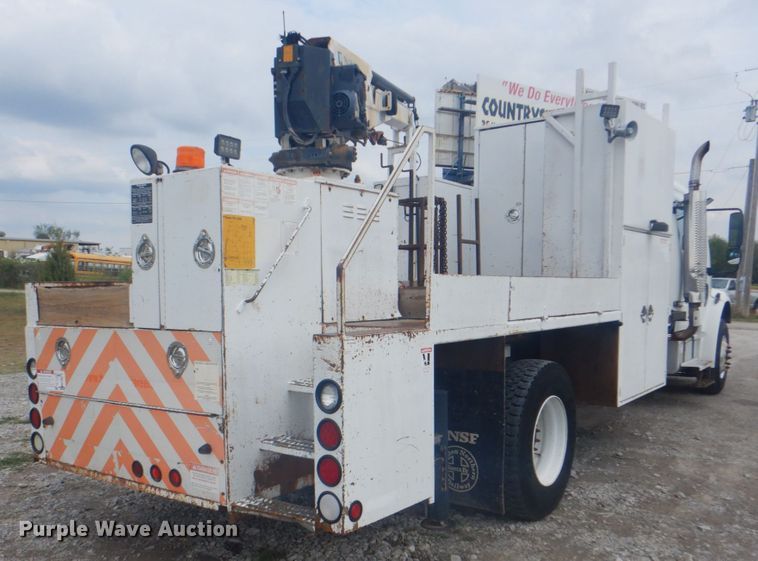 image for item HT9459 2004 Freightliner Business Class M2  utility / service truck