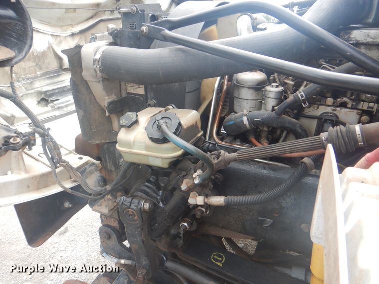 image for item HT9459 2004 Freightliner Business Class M2  utility / service truck