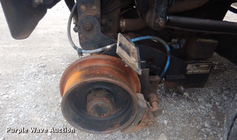 image for item HT9459 2004 Freightliner Business Class M2  utility / service truck