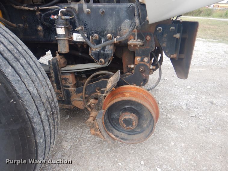 image for item HT9459 2004 Freightliner Business Class M2  utility / service truck