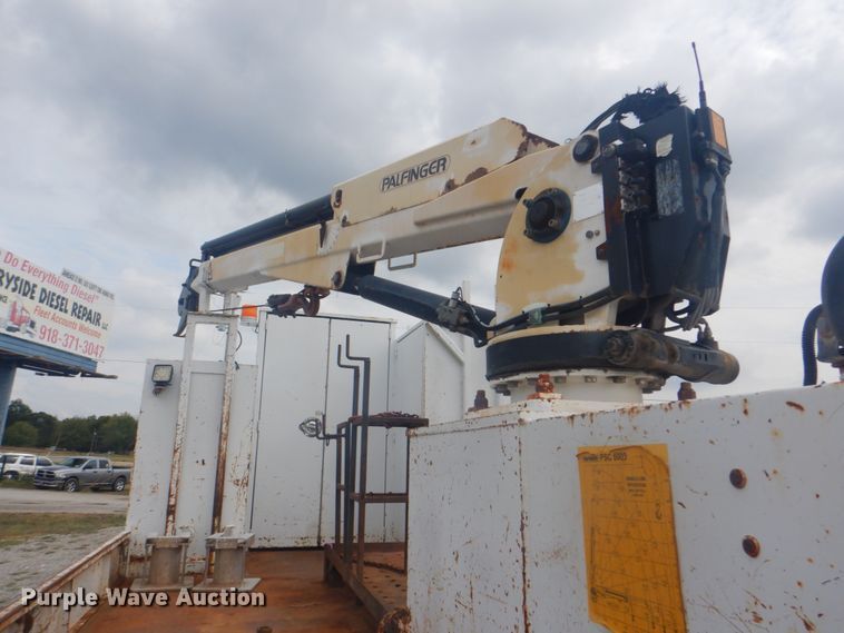 image for item HT9459 2004 Freightliner Business Class M2  utility / service truck