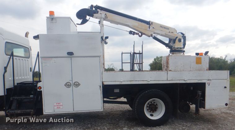 image for item HT9459 2004 Freightliner Business Class M2  utility / service truck