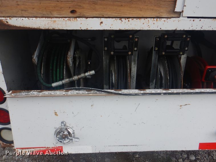 image for item HT9459 2004 Freightliner Business Class M2  utility / service truck