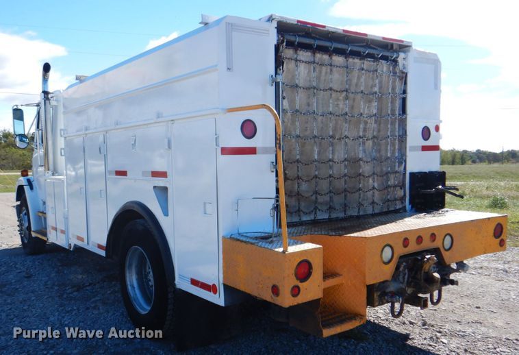 image for item HT9492 2000 Freightliner FL70  utility / service truck