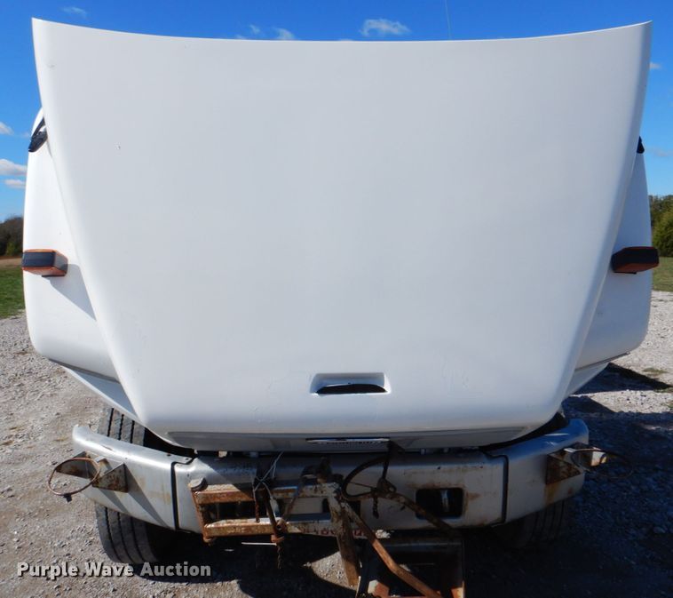 image for item HT9492 2000 Freightliner FL70  utility / service truck