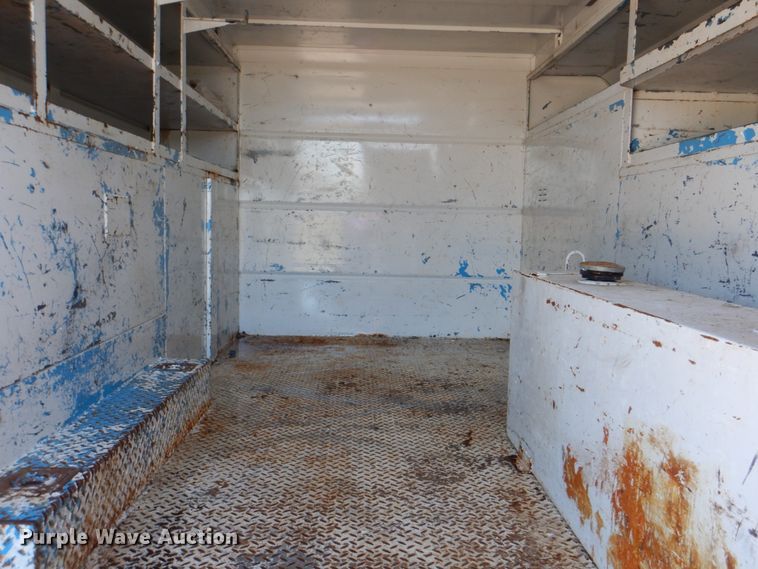 image for item HT9492 2000 Freightliner FL70  utility / service truck