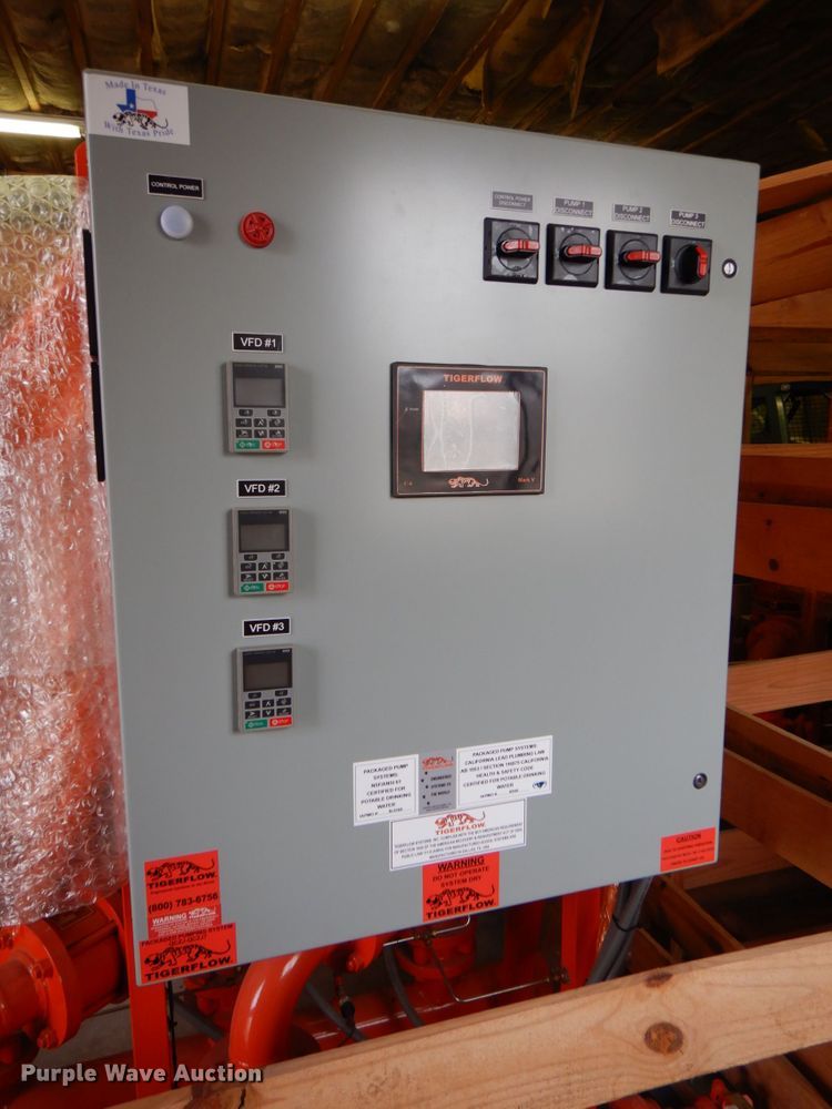 image for item IB9498 Tigerflow ES-3000  Domestic Triplex VFD booster pump