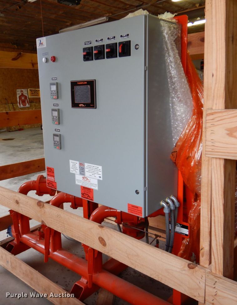 image for item IB9501 Tigerflow ES-3000  Domestic Triplex VFD booster pump