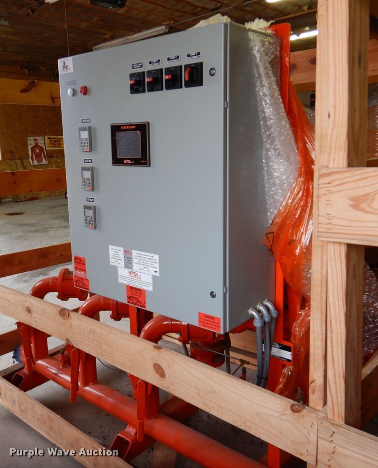 image for item IB9503 Tigerflow ES-3000  Domestic Triplex VFD booster pump