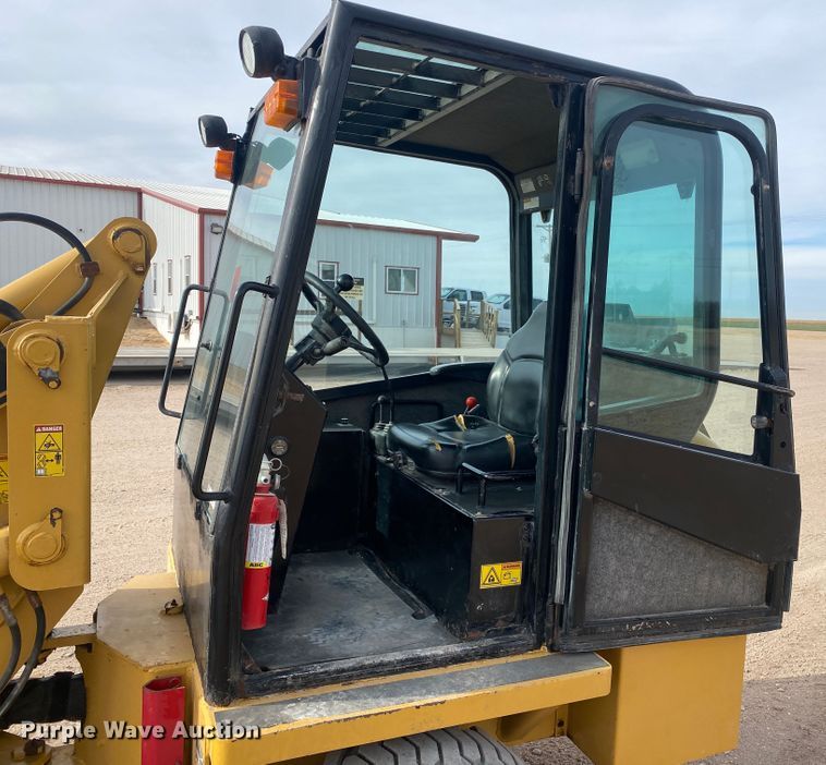 image for item IG9271 2010 Willmar Wrangler 4560  compact wheel loader