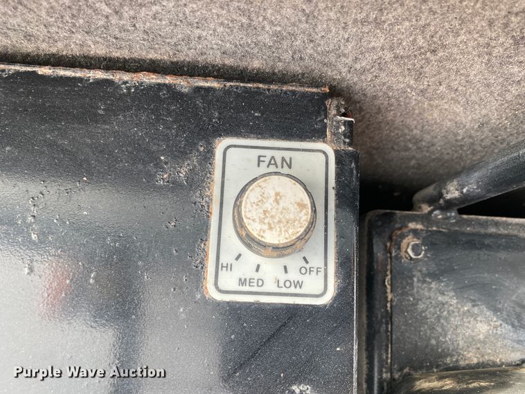 image for item IG9271 2010 Willmar Wrangler 4560  compact wheel loader