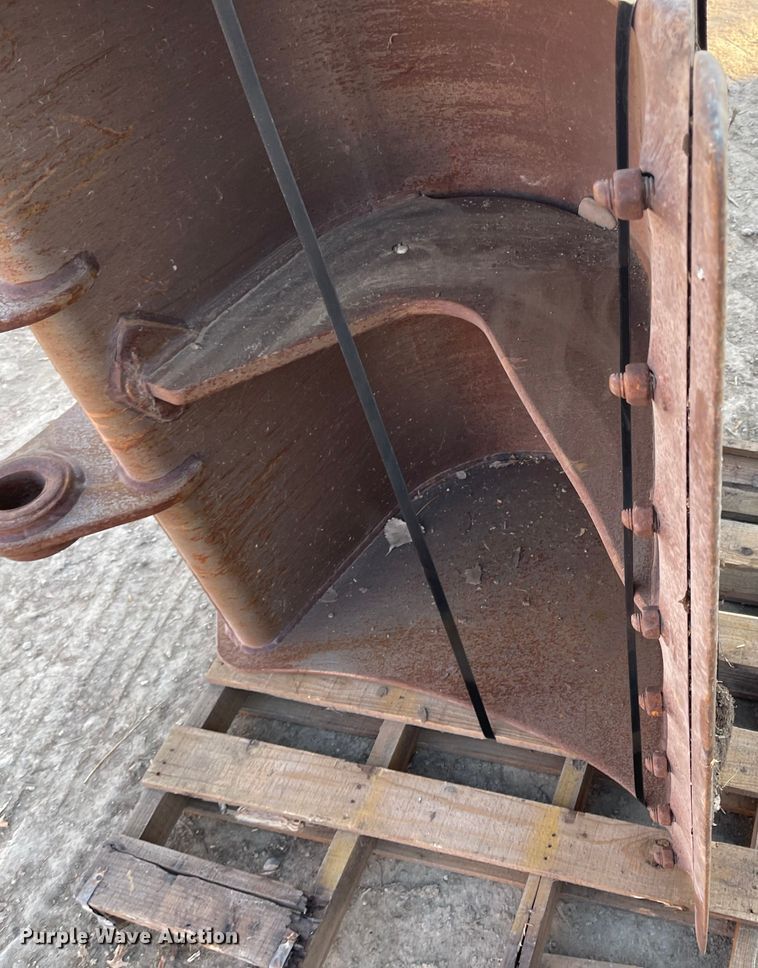 image for item IJ9523 48"W excavator bucket