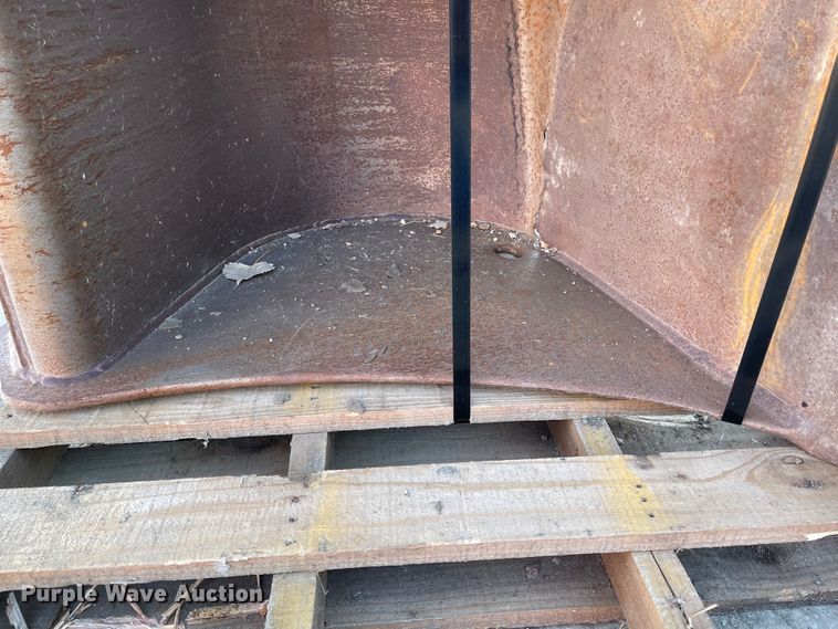 image for item IJ9523 48"W excavator bucket