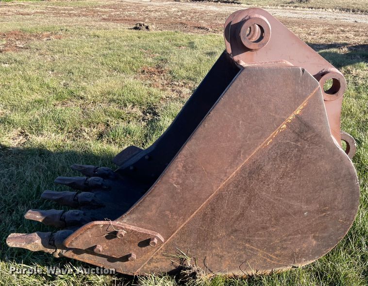 image for item IJ9525 37"W excavator bucket