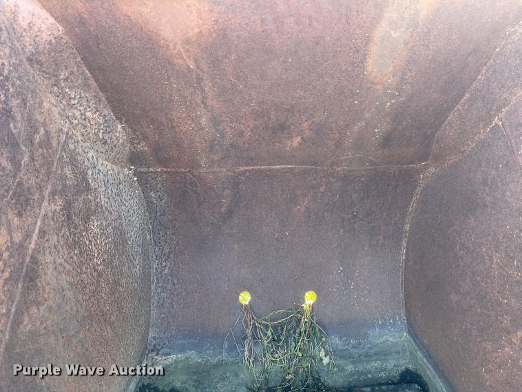 image for item IJ9525 37"W excavator bucket