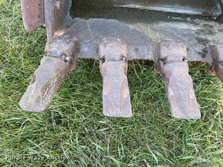 image for item IJ9525 37"W excavator bucket