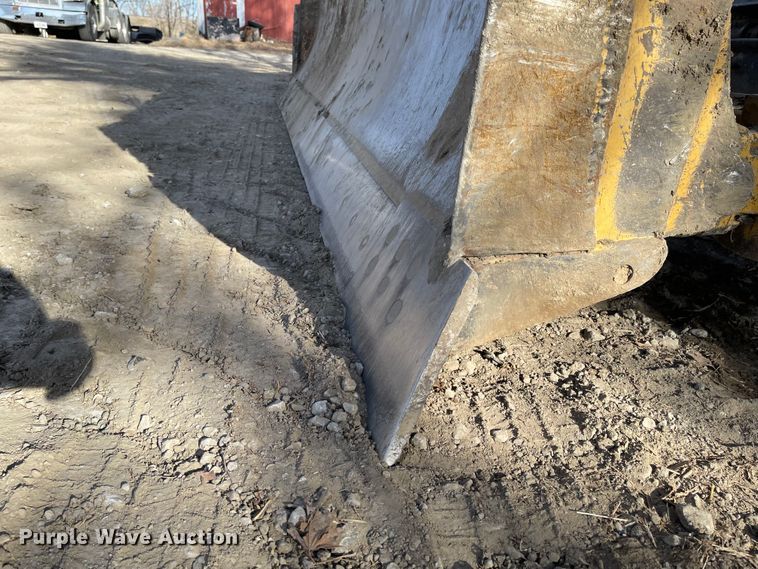 image for item IJ9527 1986 Caterpillar D6H LGP Series II  dozer