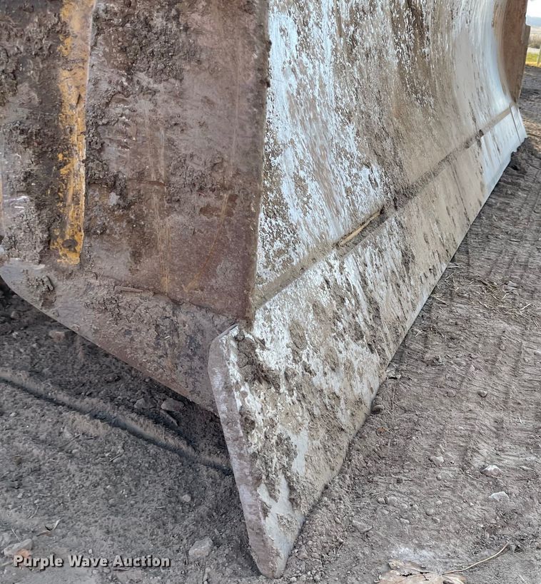 image for item IJ9527 1986 Caterpillar D6H LGP Series II  dozer